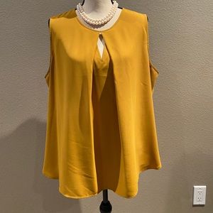 Women’s Sleeveless Blouse